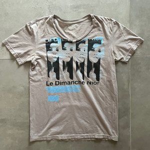 Howe Graphic V-Neck T-Shirt